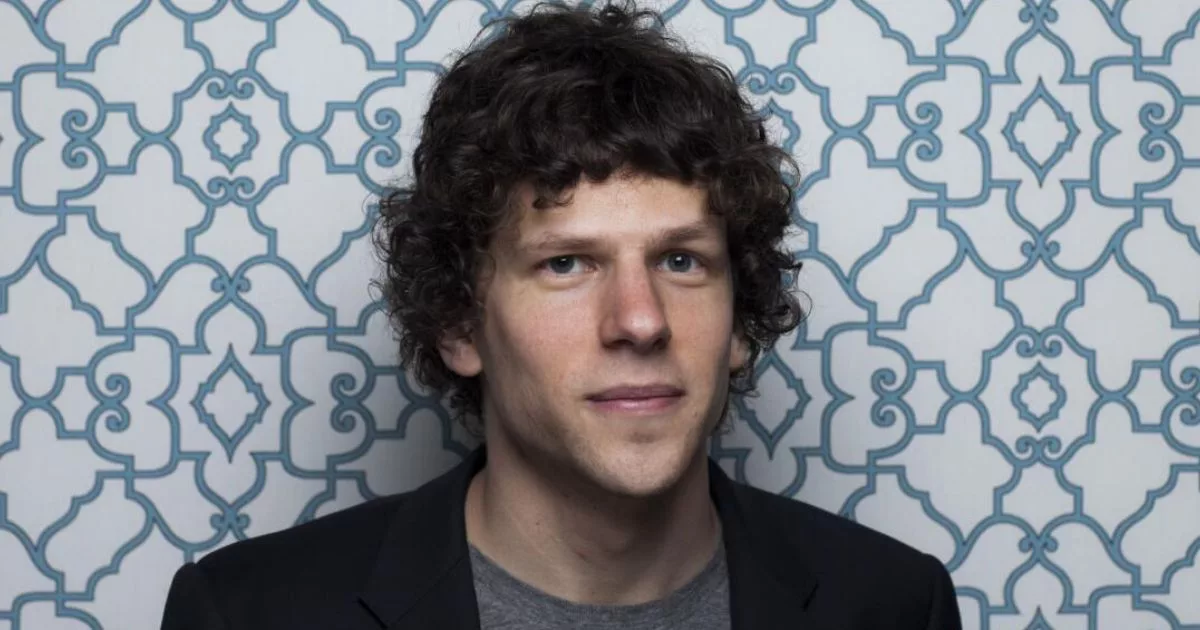 Jesse Eisenberg Ambil Keputusan Derma Buah Pinggang Kepada Individu Tidak Dikenali 18 Jesse Eisenberg Ambil Keputusan Derma Buah Pinggang Kepada Individu Tidak Dikenali