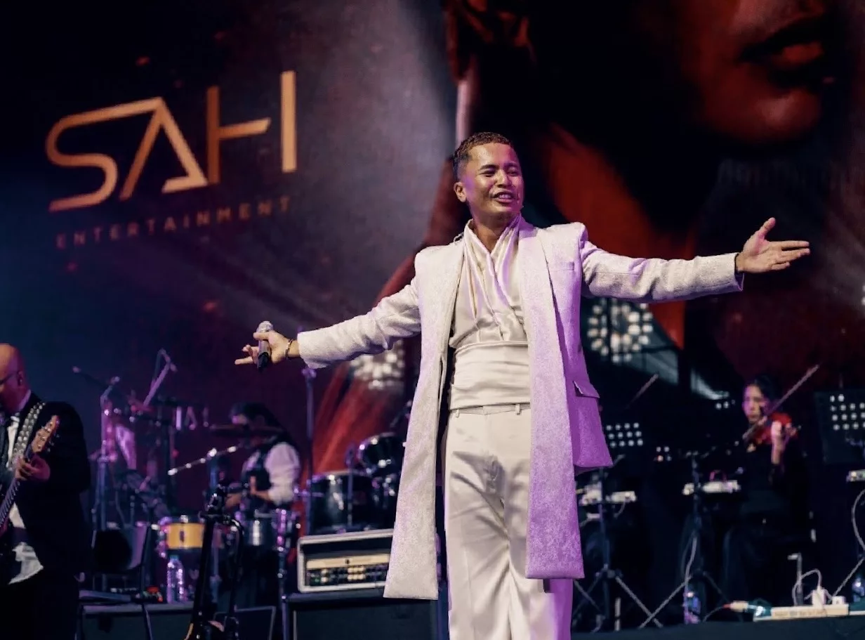 “Detik Paling Bermakna,” – 16 Tahun Dalam Industri, Hafiz Suip Cipta Magis Konsert ‘Di Sebalik Aku’…3,500 Peminat Terpukau!