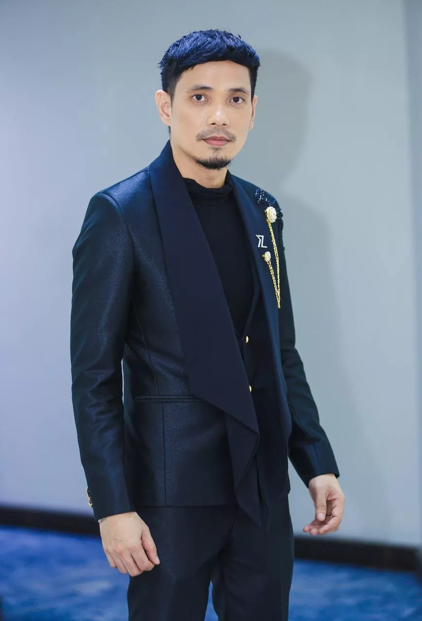 “Biar Hidup Susah, Jangan Hilang Adab,” – Mark Adam Nafikan Tuduhan Biadap Di GV12, Suka Bergurau Sejak Kecil