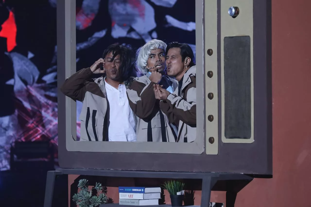 “Lebih Baik Ada Daripada Tiada,” – Nanas Jawab Isu Teguran Ayat Suci Diselitkan Dalam Persembahan Lawak, Raih 3 Standing Ovation