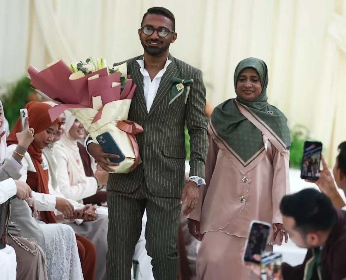 “Betulkah Mahukan Saya? Maklumlah Saya Sudah Berusia, Ramai Lagi Pendatang Baharu…,” – Noor Kumalasari