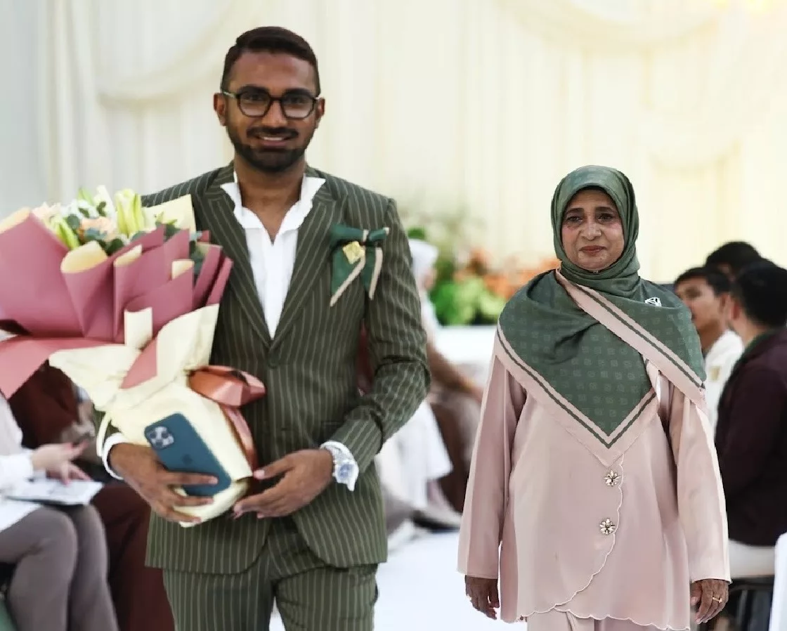 “Betulkah Mahukan Saya? Maklumlah Saya Sudah Berusia, Ramai Lagi Pendatang Baharu…,” – Noor Kumalasari