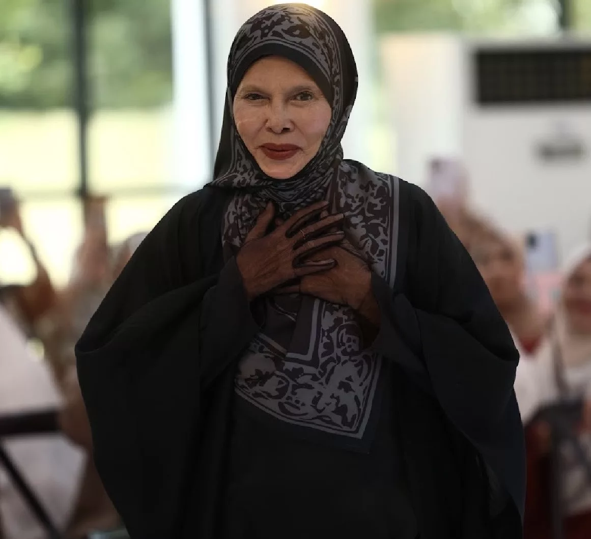 “Betulkah Mahukan Saya? Maklumlah Saya Sudah Berusia, Ramai Lagi Pendatang Baharu…,” – Noor Kumalasari