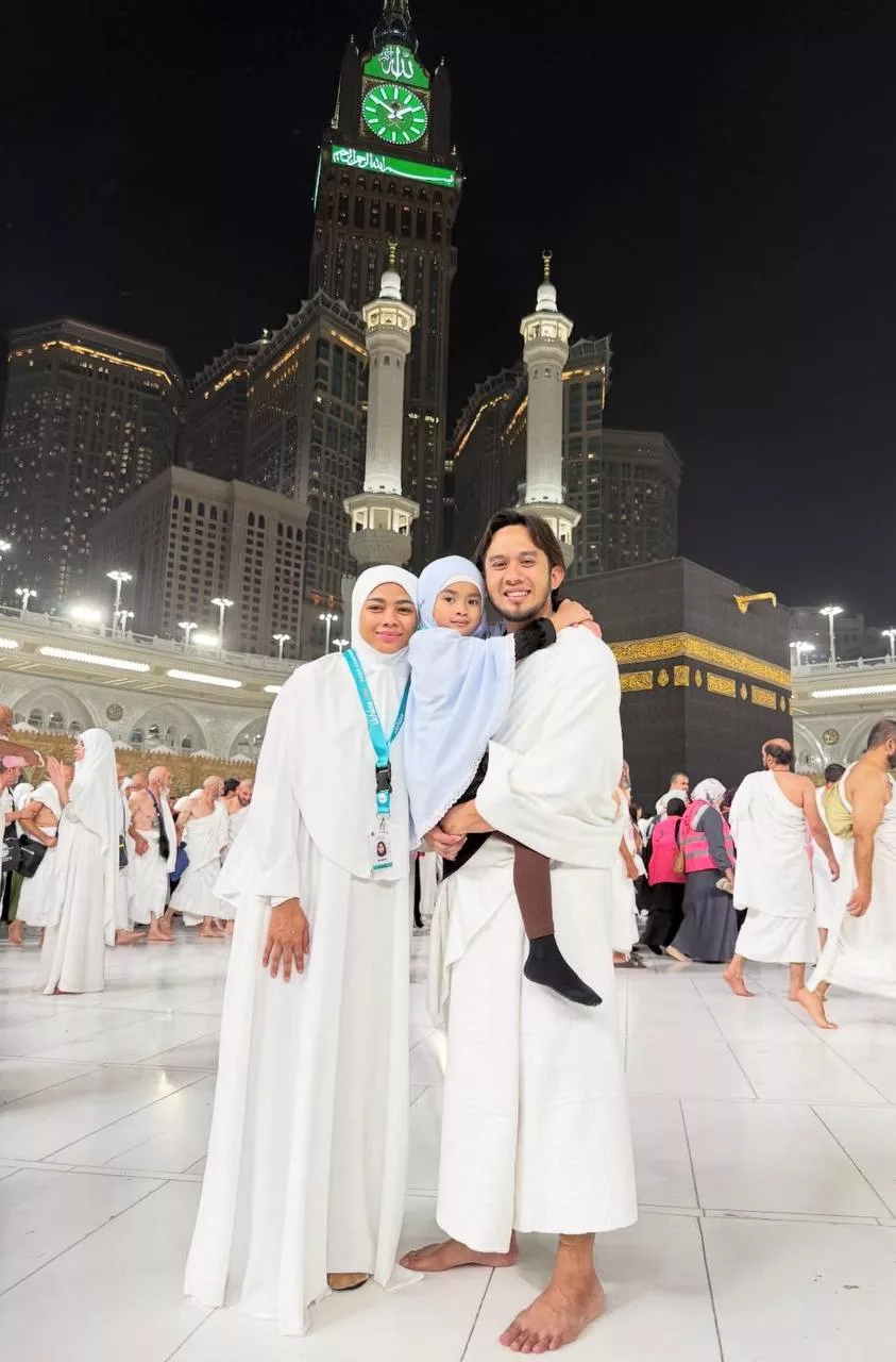 “Kalau Tak Puas Hati, Boleh Mesej…” - Fizi Ali Minta Maaf Isu Komunikasi Anak Ketika Umrah, Tak Mahu Panjangkan Isu 7 “Kalau Tak Puas Hati, Boleh Mesej…” – Fizi Ali Minta Maaf Isu Komunikasi Anak Ketika Umrah, Tak Mahu Panjangkan Isu