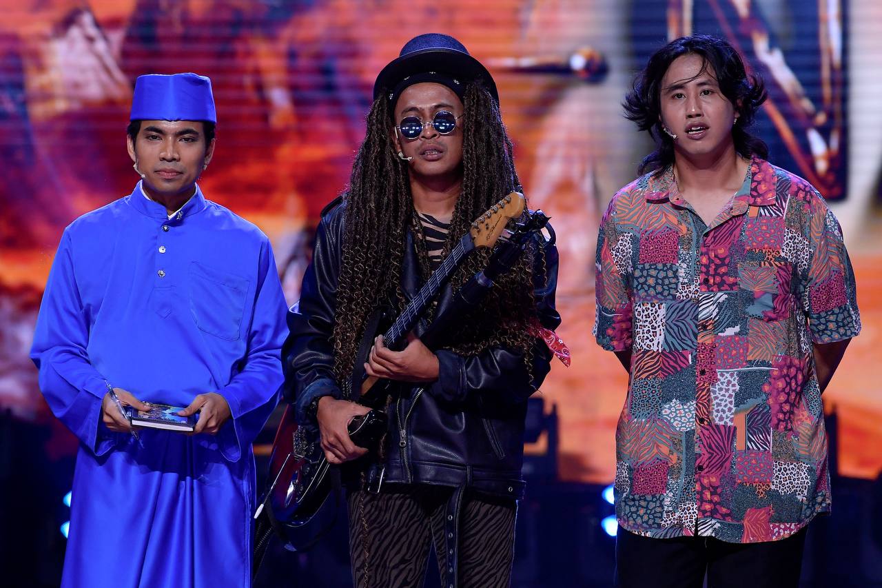 Prop Cecah Lima Angka Demi Persembahan ‘Gila’ Kreatif & Tidur Pun Tak Cukup Demi Nanas, Achey – “Apa Mereka Order, Saya Buat.”