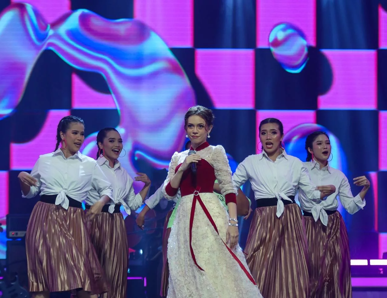 “Saya Sangat Sedih…,” – Sebab Isu Perundangan & Hak Cipta, Shae Sudah 4 Tahun Tak Nyanyi Lagu ‘Sayang’