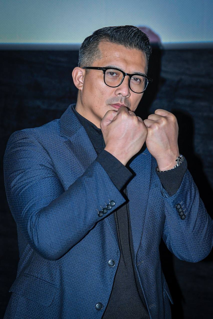 Aaron Aziz Sanggup Ketepikan Sakit Demi ‘Banduan’ – “Asalkan Boleh Bangun Dan Berdiri, Kita Tetap Shoot.”