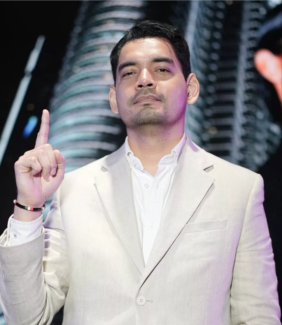 “Mereka Tengah Rehat, Makan & Solat,” - Isu Kaunter Kesihatan Tiada Staf Waktu Tengah Hari, Ini Reaksi Dr. Izzar 13 “Mereka Tengah Rehat, Makan & Solat,” – Isu Kaunter Kesihatan Tiada Staf Waktu Tengah Hari, Ini Reaksi Dr. Izzar