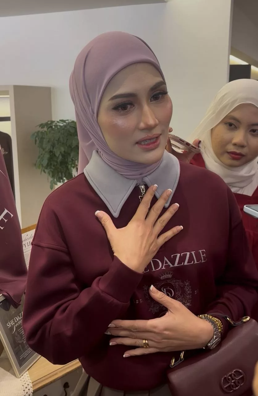 Fasha Anggap Hubungan Dengan Fazura Masih Baik, Selesa Jadi Neutral – “Pengalaman Saya Sendiri, Dulu Tak Rapat Dengan Nora Danish, Kini…”