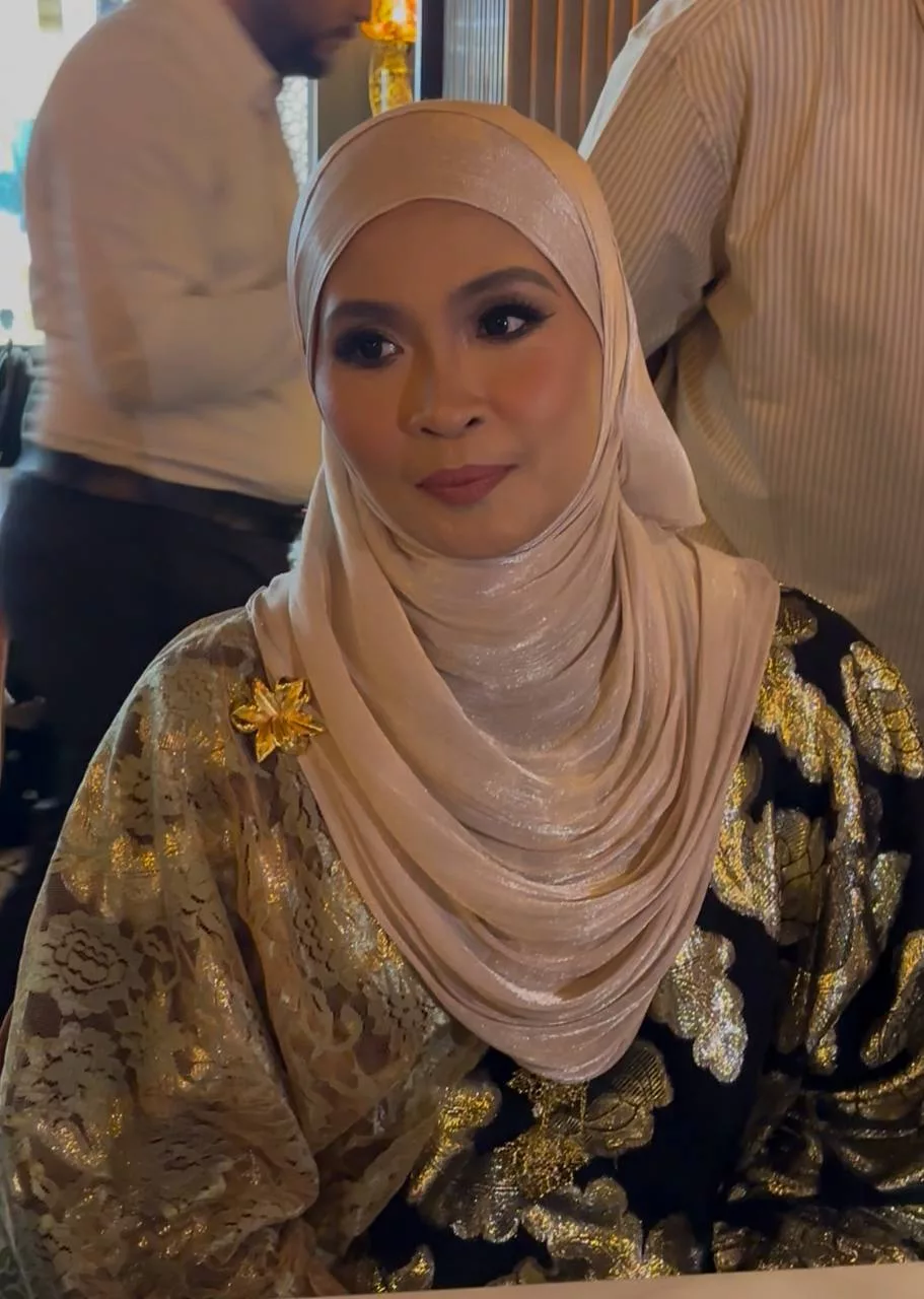 Siti Nordiana Tak Mahu Lagu ‘Ahai’ Dibandingkan Dengan Album Tokti – ‘Kita Sama-Sama Angkat Irama Malaysia.’” 7 Siti Nordiana Tak Mahu Lagu ‘Ahai’ Dibandingkan Dengan Album Tokti – ‘Kita Sama-Sama Angkat Irama Malaysia.’”
