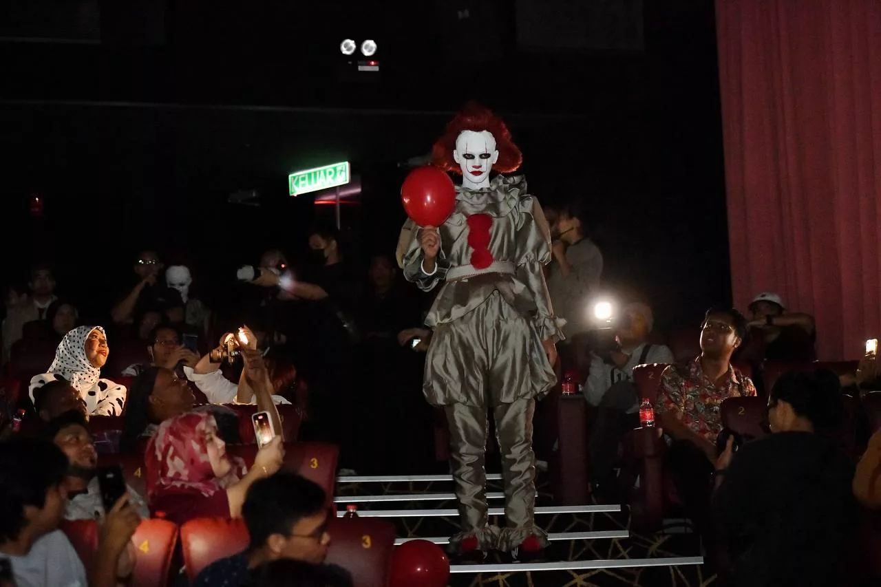 Pennywise Turun & Serbu KLCC! Tayangan Perdana ‘IT: Welcome To Derry’ Buat Penonton Rasa Gerun, Tak Henti Jerit!