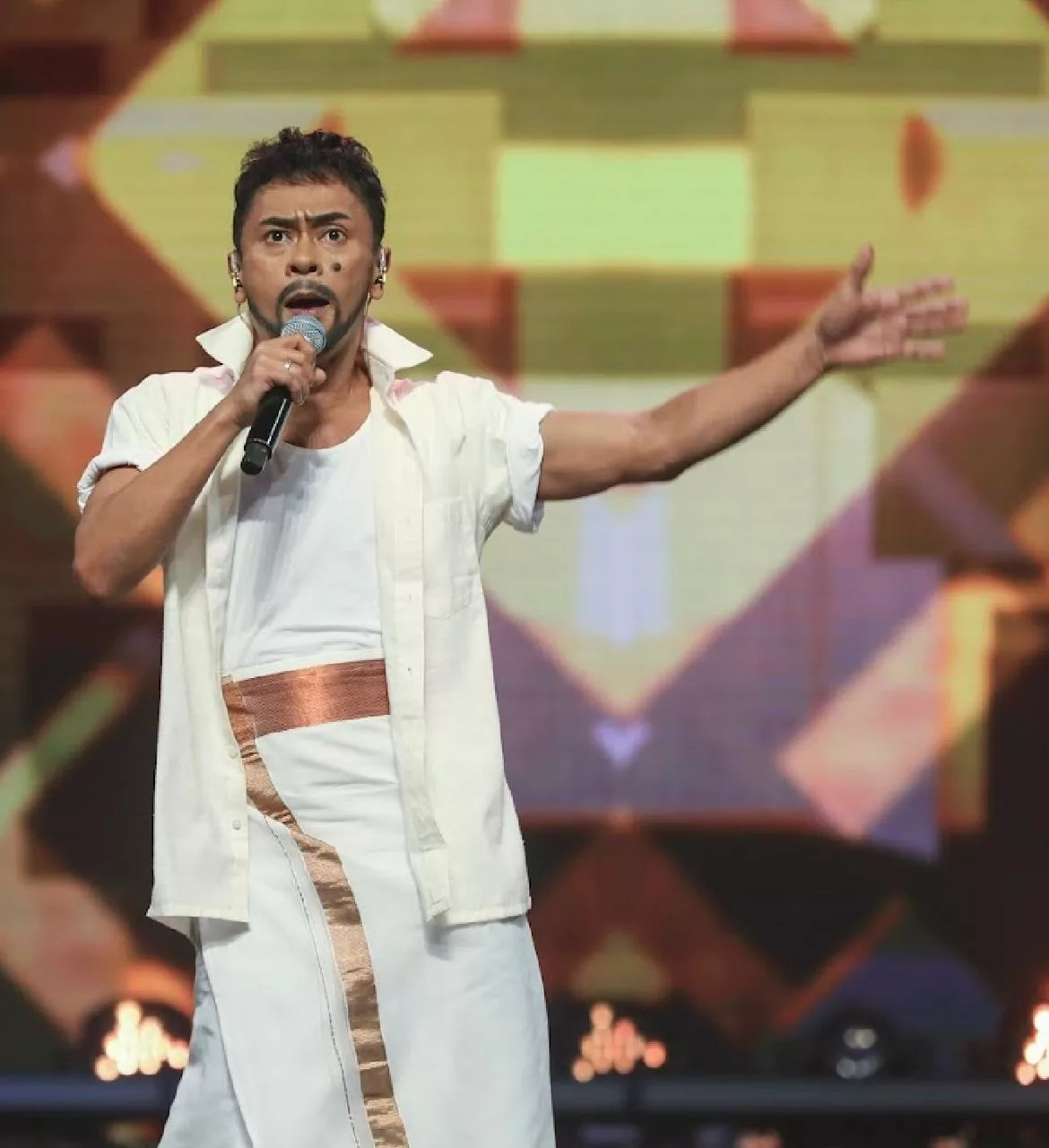 Iskandar Ismail ‘Lock’ Tangga Teratas 74.50% & Jadi Spotlight GV12! Krisya Raih 56.50%, Tapi Mujur Tiada Penyingkiran