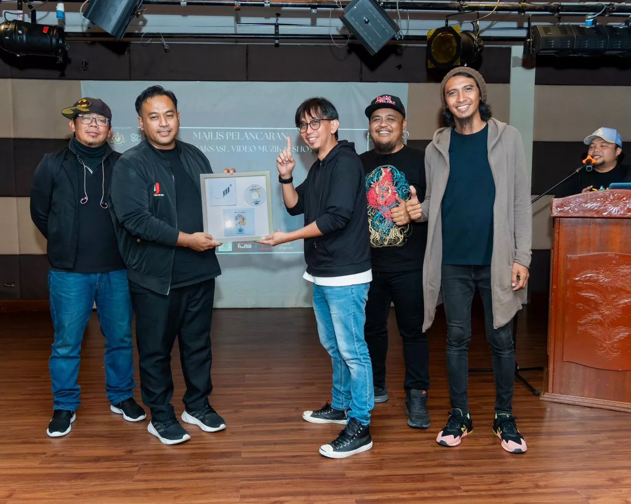 Hampir 30 Tahun Bertahan, Stereoangel Akhirnya Pecah Dimensi… Album Abstraksasi Jadi Bukti Seni Masih Marak Menyala!