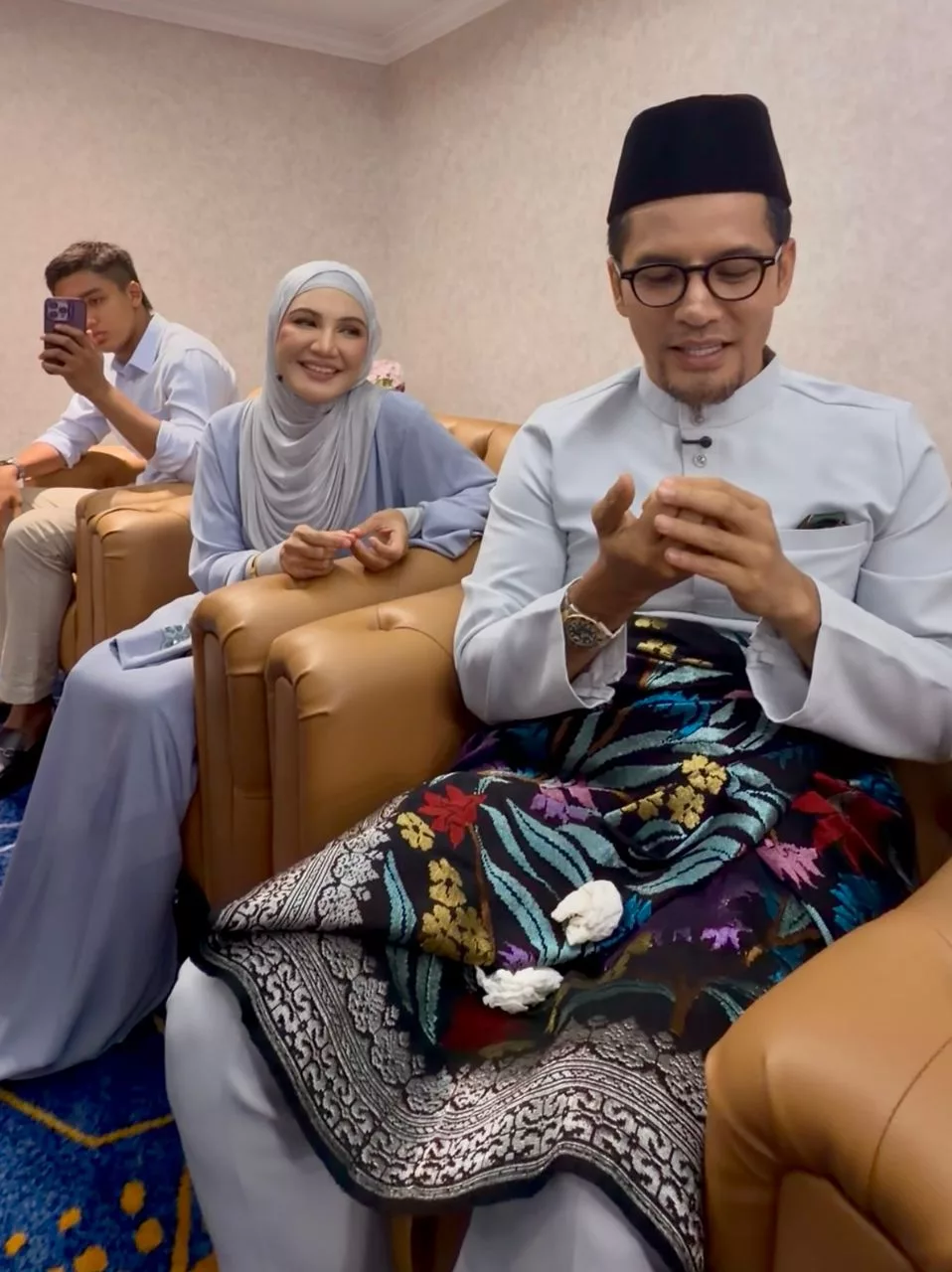 Dulu Pernah Terima Bantuan Kelengkapan Sekolah & Makanan, Sekarang Aliff Syukri Bayar RM2 Juta Zakat Perniagaan