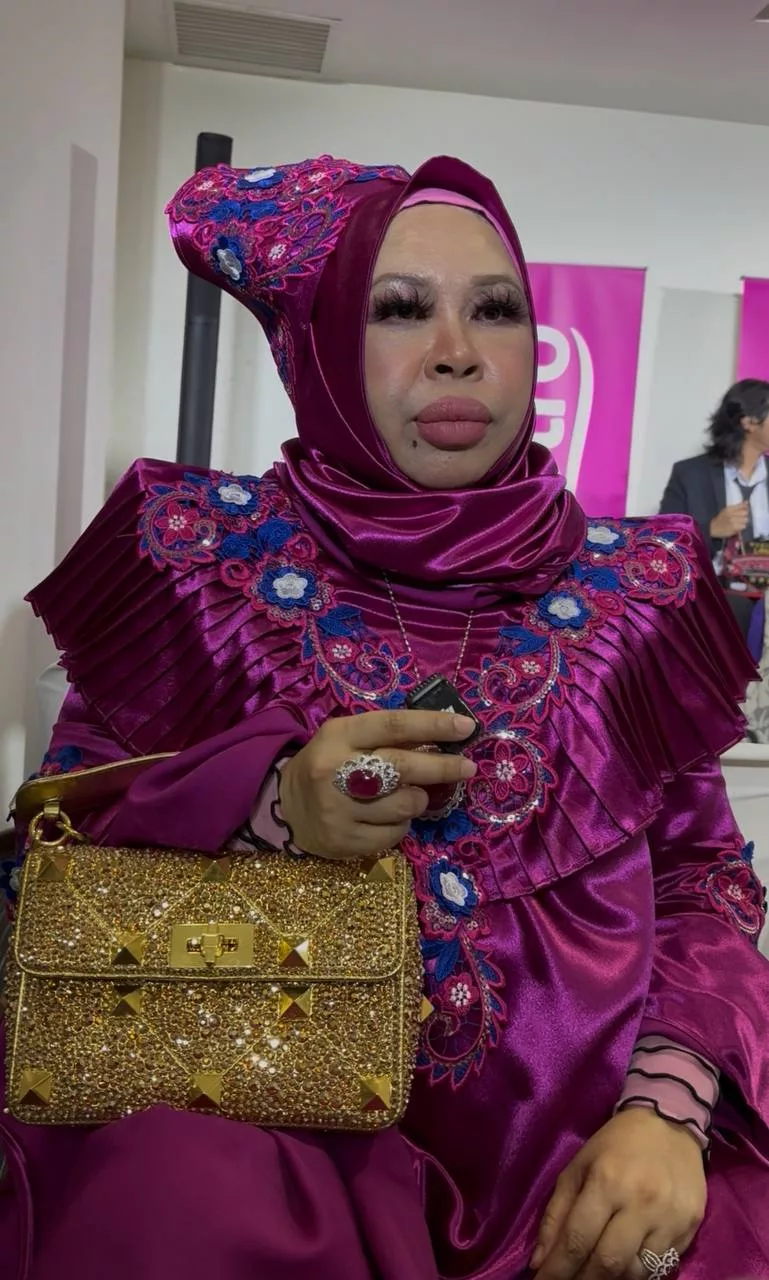 “Rumah Saya Itu Harganya RM25 Juta,” – Datuk Seri Vida Nafi Tiada Tempat Tinggal, Tetap Kuat Walau Ramai Mengata