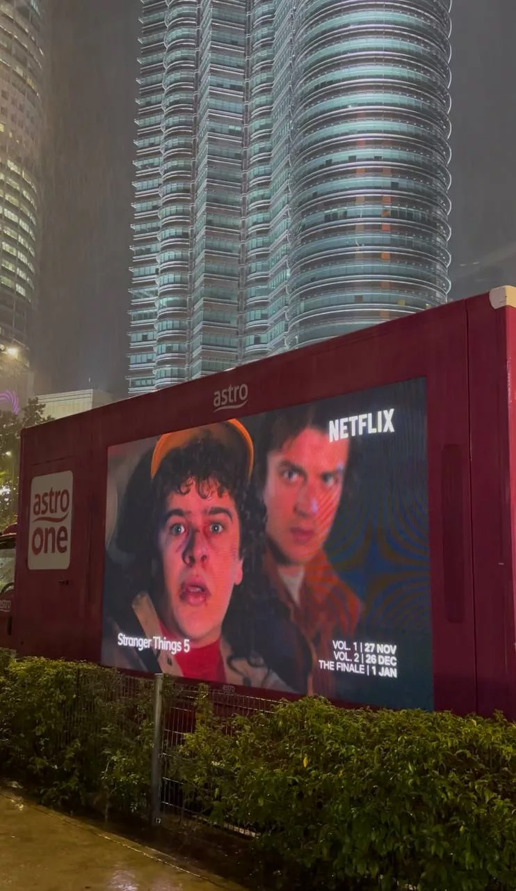 Beca Hawkins & Hell Fire Club Dah Sampai Kuala Lumpur? Jadi Yang Terawal Saksikan Stranger Things 5 Akhir Dengan Pakej Astro One! 20 Beca Hawkins & Hell Fire Club Dah Sampai Kuala Lumpur? Jadi Yang Terawal Saksikan Stranger Things 5 Akhir Dengan Pakej Astro One!