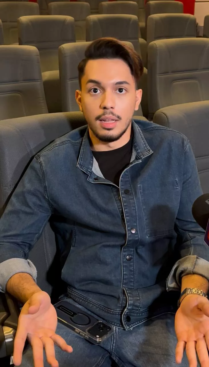 “Itu Hasil Kerja Dari Malam Ke Pagi,” - Lorenzo Irmann Berlapang Dada MV Dolla Diturunkan, Hormat Keputusan Pihak Berwajib 5 “Itu Hasil Kerja Dari Malam Ke Pagi,” – Lorenzo Irmann Berlapang Dada MV Dolla Diturunkan, Hormat Keputusan Pihak Berwajib