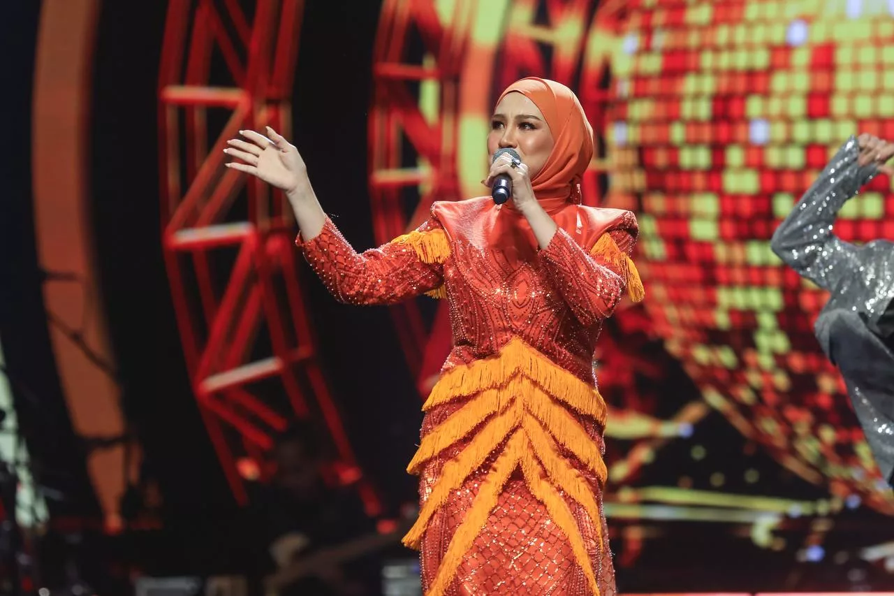 “Kata-Kata Itu Menjijikkan… Saya Masih Baru Bergelar Mualaf,” – Mell Sakura Terkesan Komen Kasar Netizen