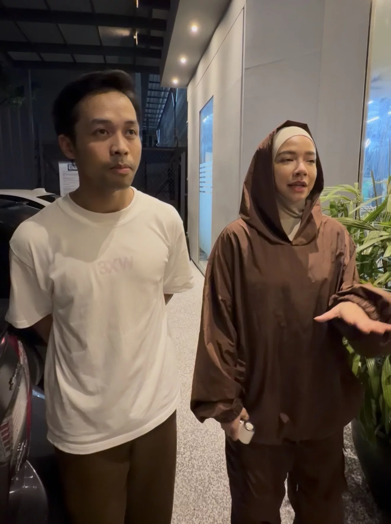 Nora Danish Enggan Ulas Hubungan, Mickey Ayo Tak Biasa Jadi Perhatian – “Tak Mahu Komen, Saya Fikir Masih Terlalu Awal.”