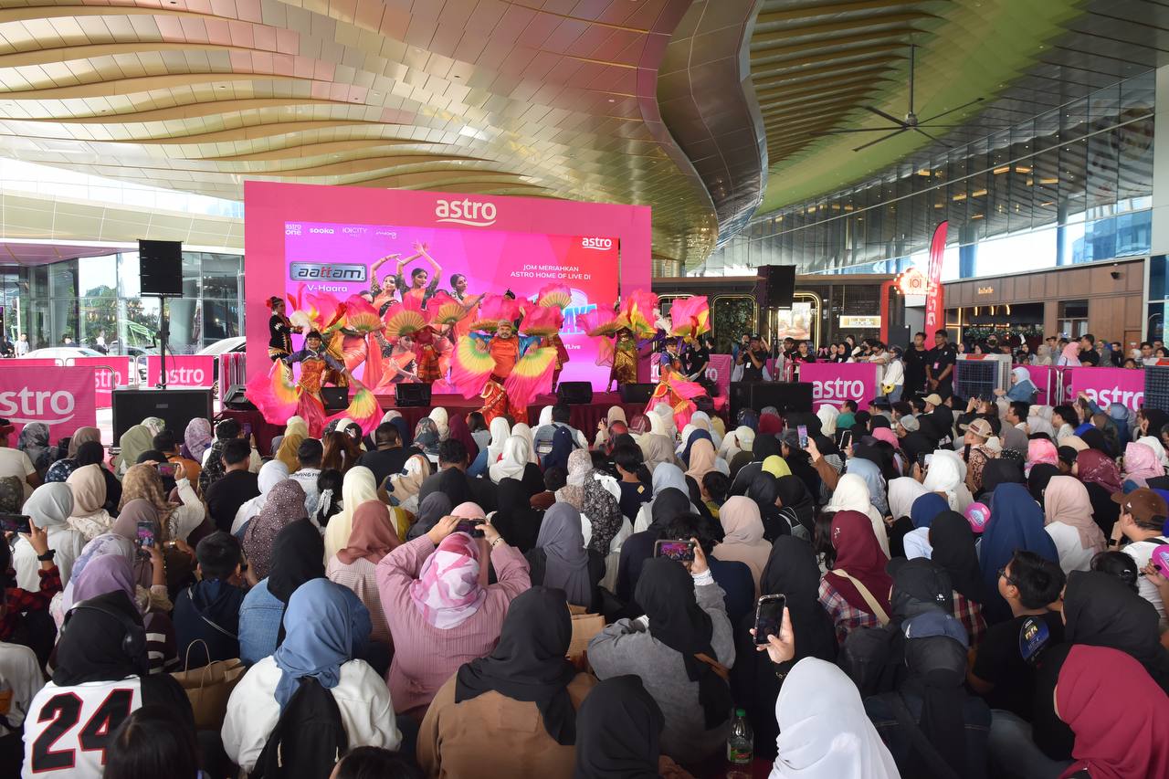 Beribu Serbu Hello Putrajaya! Bintang GV12, Big Stage & Kilauan Emas ‘Turun Padang’ Beri Show Luar Biasa