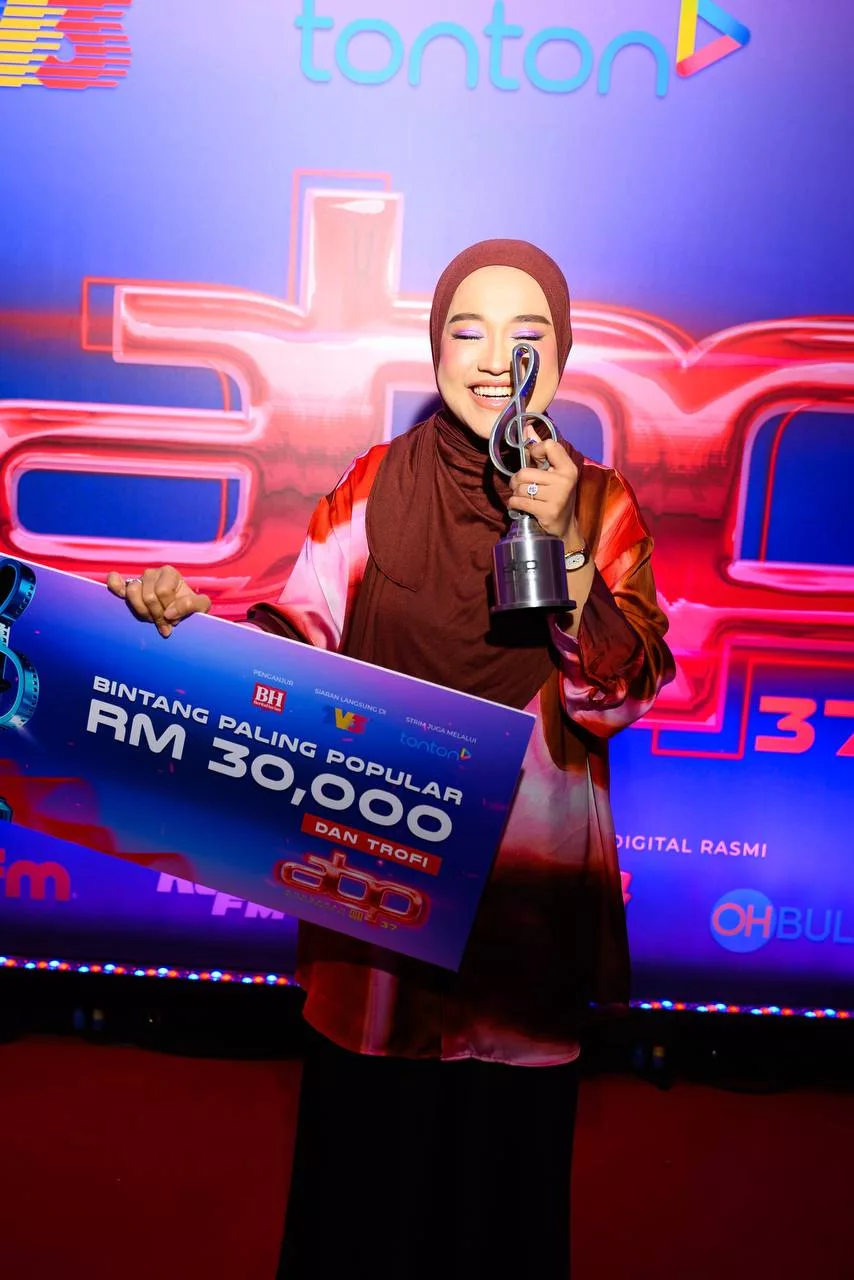 “Mereka Sepatutnya Lihat Saya Menang Dalam Keadaan Cantik,” - Mohon Maaf Kepada Peminat, Detik Tak Terjangka Ernie Zakri Di ABP37 9 “Mereka Sepatutnya Lihat Saya Menang Dalam Keadaan Cantik,” – Mohon Maaf Kepada Peminat, Detik Tak Terjangka Ernie Zakri Di ABP37