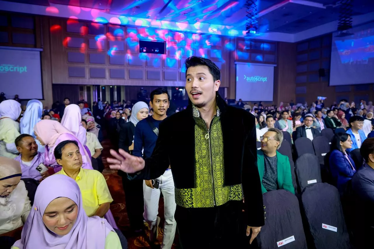 “Saya Pun Tertanya-Tanya, Adakah Saya Artis Yang Suka Cari Kontroversi? Tapi…,” - Fattah Amin 8 “Saya Pun Tertanya-Tanya, Adakah Saya Artis Yang Suka Cari Kontroversi? Tapi…,” – Fattah Amin