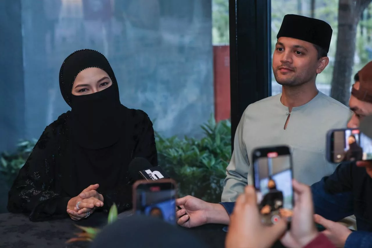 “Bukan Nak Overshadow,”- Neelofa & PU Riz Tepis Dakwaan Tarik Tumpuan, Tegaskan Mualim Muda Program Ilmu & Baik 11 “Bukan Nak Overshadow,”- Neelofa & PU Riz Tepis Dakwaan Tarik Tumpuan, Tegaskan Mualim Muda Program Ilmu & Baik