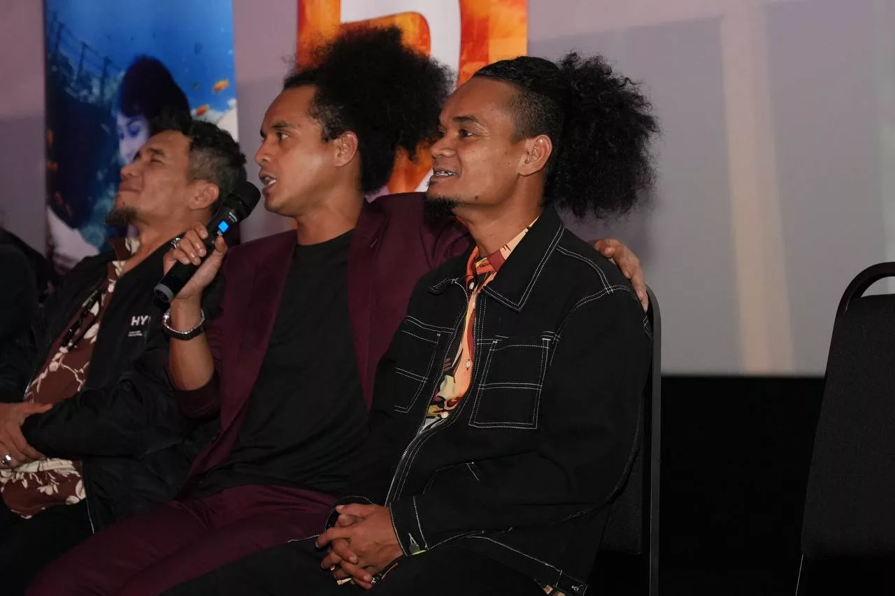 “Mungkin Dia Nampak Saya, Terus Nak Menghilang,” – Atu Terkilan Sharif Pulang Awal Ketika Malam Gala Filem Duyung, Sedia Turunkan Ego