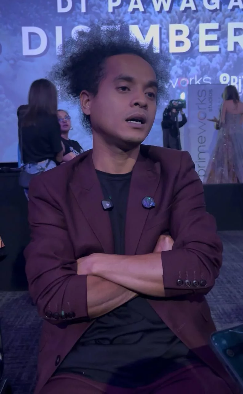 “Mungkin Dia Nampak Saya, Terus Nak Menghilang,” - Atu Terkilan Sharif Pulang Awal Ketika Malam Gala Filem Duyung, Sedia Turunkan Ego 10 “Mungkin Dia Nampak Saya, Terus Nak Menghilang,” – Atu Terkilan Sharif Pulang Awal Ketika Malam Gala Filem Duyung, Sedia Turunkan Ego