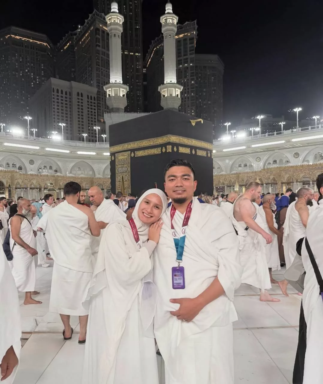 “Tanpa Sedar Kami Dilihat Kurang Beradab,” - Video ‘Gender Reveal’ Di Hadapan Kaabah Undang Kritikan, Neera Azizi Mohon Maaf 7 “Tanpa Sedar Kami Dilihat Kurang Beradab,” – Video ‘Gender Reveal’ Di Hadapan Kaabah Undang Kritikan, Neera Azizi Mohon Maaf