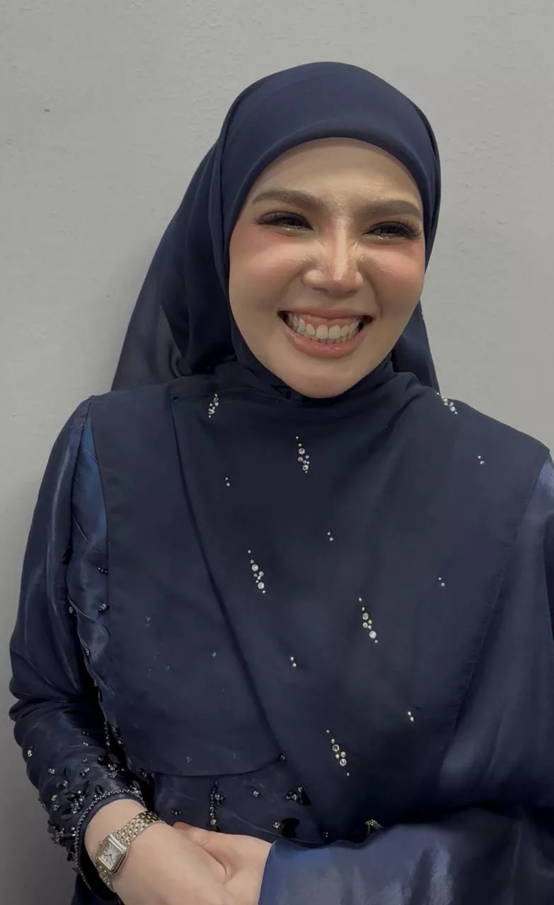 “Berpuluh Ribu Burn Begitu Saja,” – Bekas Suami Didakwa Tak Serahkan Anak-Anak, Cik Epal Terpaksa Batal Rancangan Bercuti Ke China