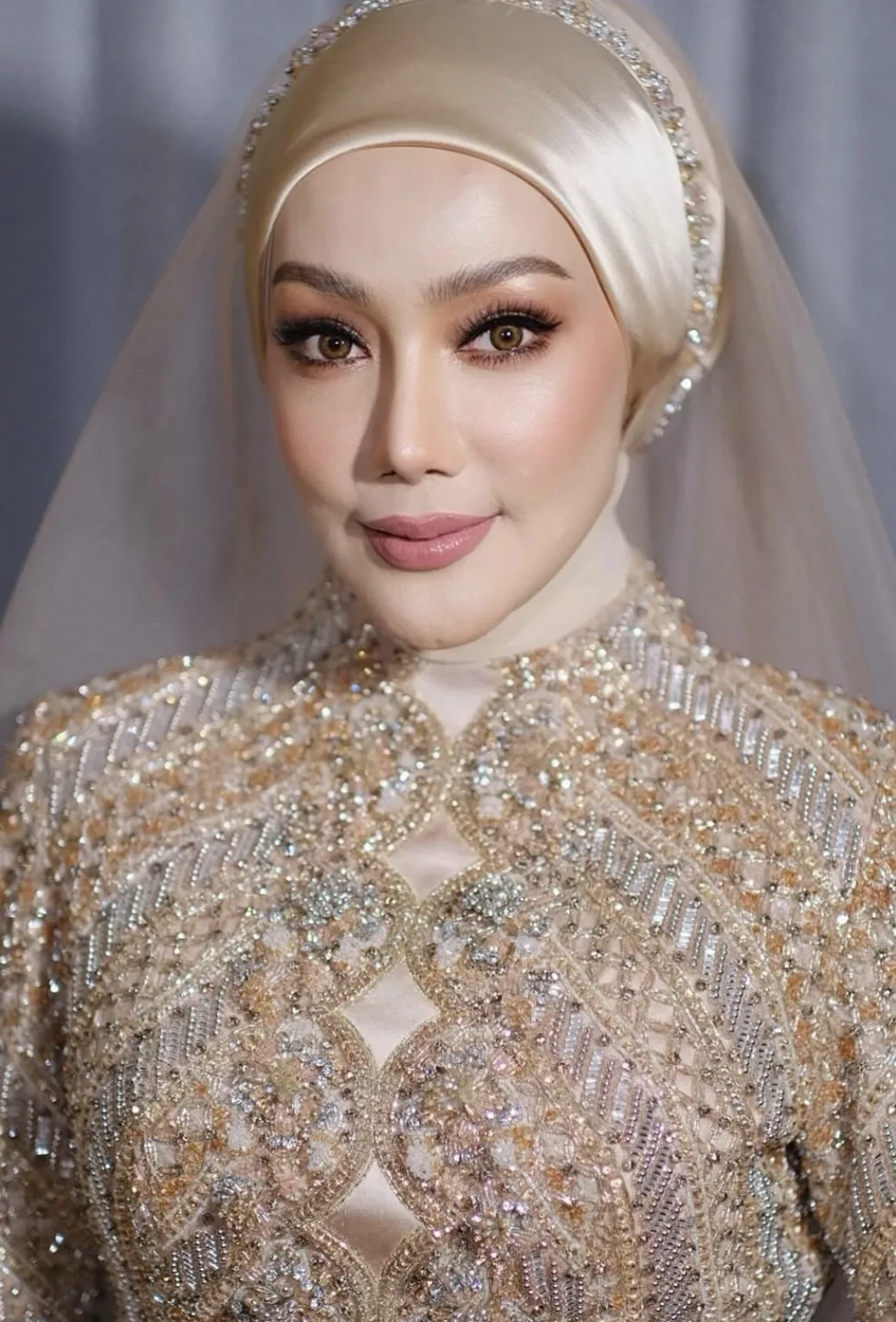 Anak Mr. E, Dania Sofea Tak Terlepas Tempias ‘Spotlight’, Syukur Erra Fazira Jadi ‘Backbone’ Bantu Adaptasi Dunia Glamor