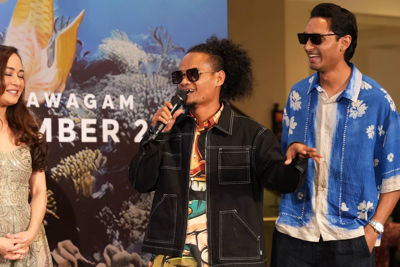 “Mungkin Ini Rezeki Saya…,” - Syaiful Zero Jawab Komen Tak Layak Jadi Duyung Jantan, Hampir Lemas Waktu Penggambaran 9 “Mungkin Ini Rezeki Saya…,” – Syaiful Zero Jawab Komen Tak Layak Jadi Duyung Jantan, Hampir Lemas Waktu Penggambaran