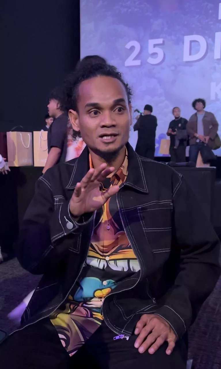 “Mungkin Ini Rezeki Saya…,” - Syaiful Zero Jawab Komen Tak Layak Jadi Duyung Jantan, Hampir Lemas Waktu Penggambaran 8 “Mungkin Ini Rezeki Saya…,” – Syaiful Zero Jawab Komen Tak Layak Jadi Duyung Jantan, Hampir Lemas Waktu Penggambaran