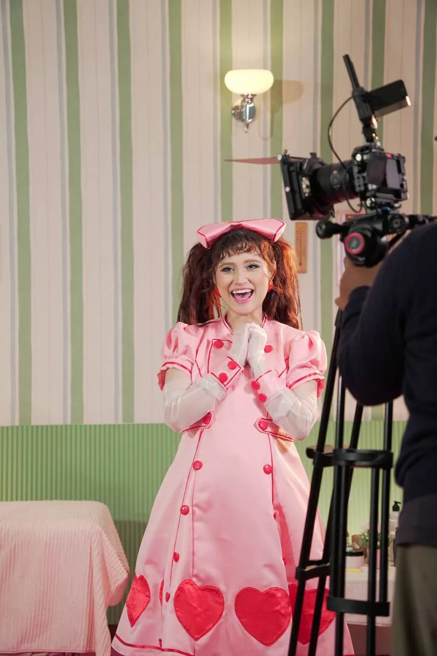 “Kami Dah Beli Barang Warna Biru…,” – Ayda Jebat & Nabil Mahir Terkejut Bakal Timang Anak Perempuan, ‘Gender Reveal’ Disimpan Dalam Sampul!