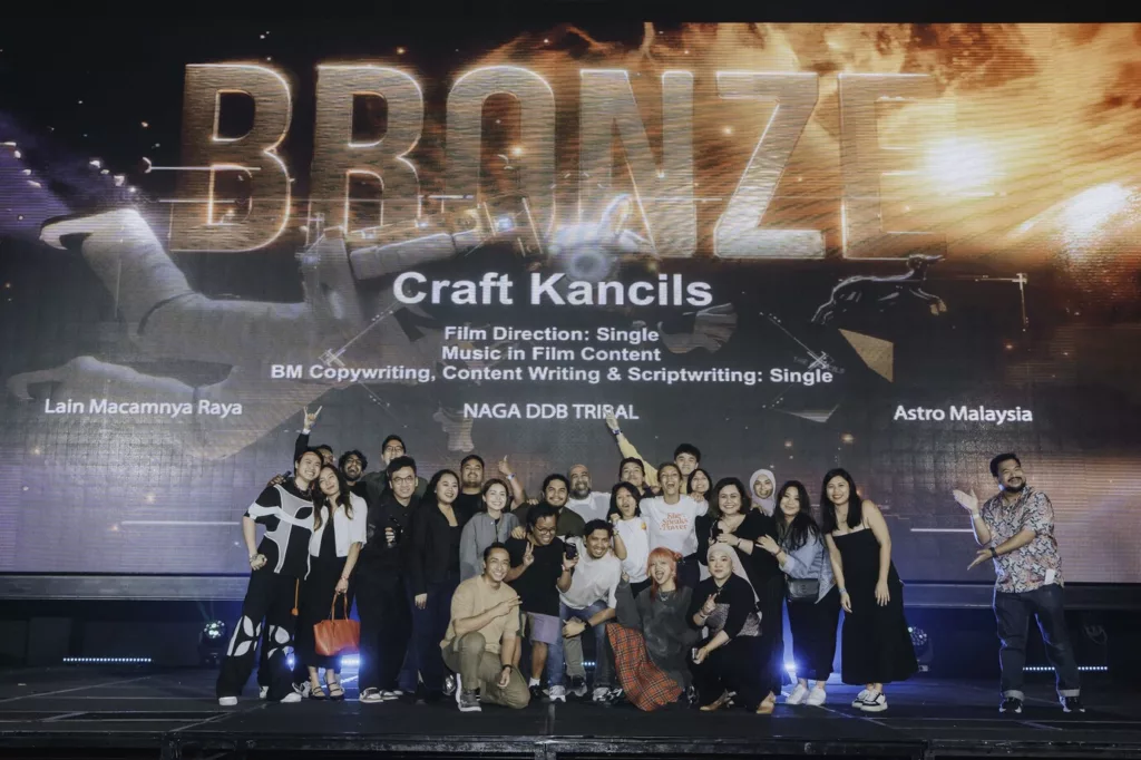 Astro Memancar Aura Di Pentas Kancil Awards 2025