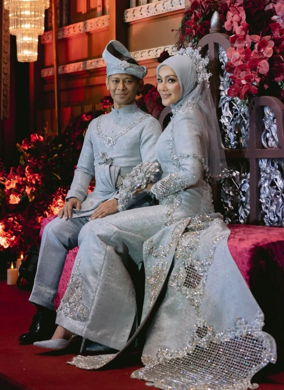 Ezwan Zain Nak Naikkan Aura Isteri Sempena Majlis Resepsi, Erra Fazira Pula Usaha Siapkan 500 Doorgift Handmade - “Tanda Kasih Sayang…” 6 Ezwan Zain Nak Naikkan Aura Isteri Sempena Majlis Resepsi, Erra Fazira Pula Usaha Siapkan 500 Doorgift Handmade – “Tanda Kasih Sayang…”