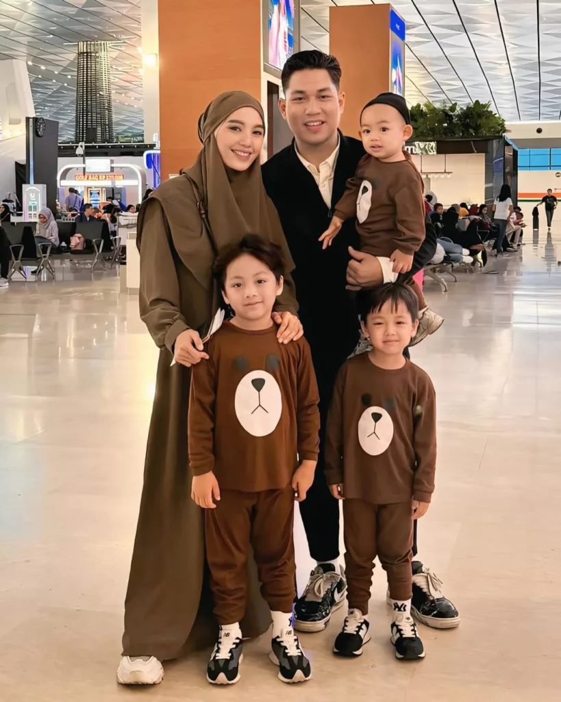 Anak Keempat Rizal Armada Meninggal Dunia Dalam Kandungan 3 Anak Keempat Rizal Armada Meninggal Dunia Dalam Kandungan