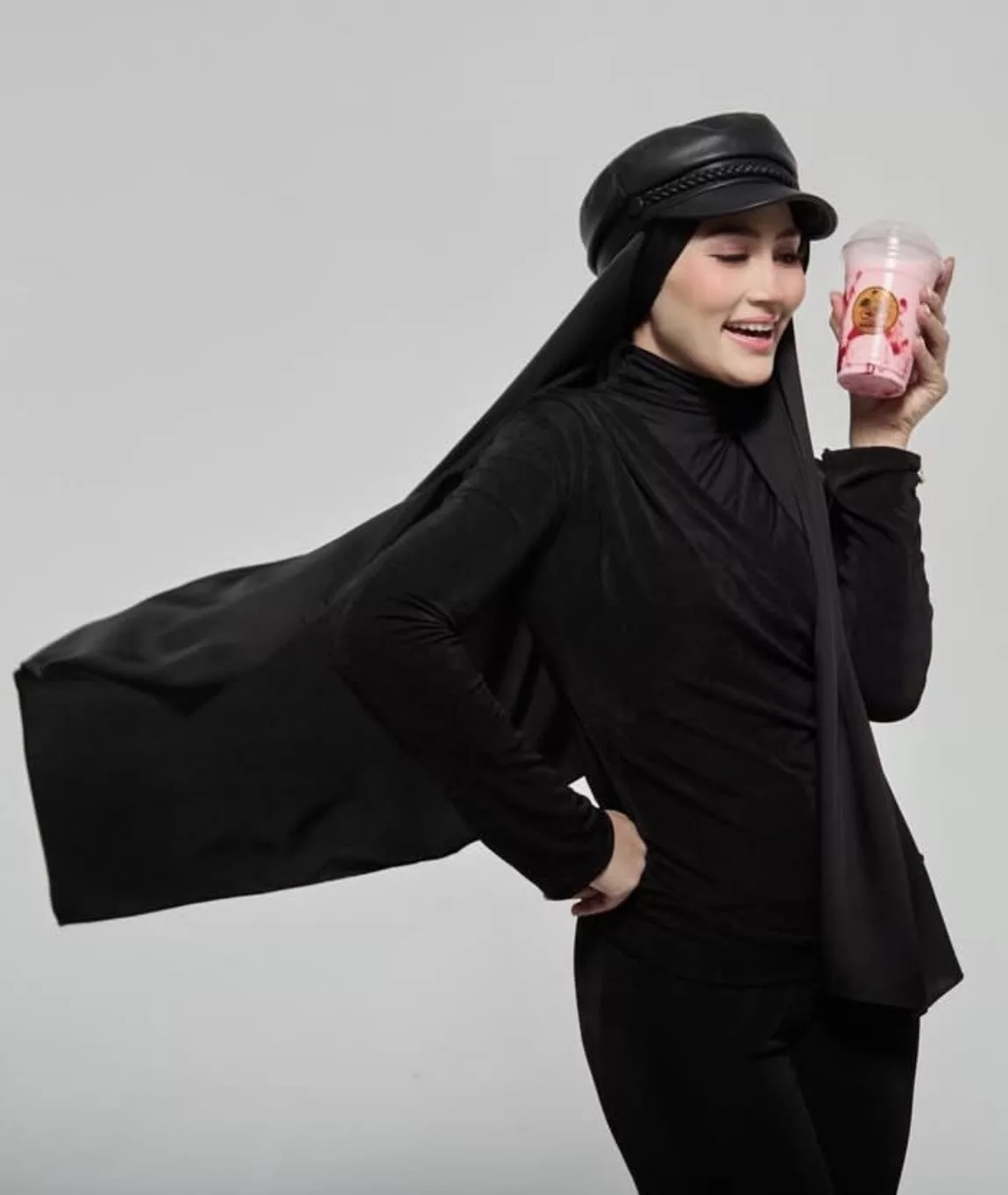 “Malu Sebenarnya Nak Jawab…,” - Fasha Sandha Dilabel Netizen Antara Artis Paling Baik Hati, Segan Terima Pujian ‘Melangit’ 7 “Malu Sebenarnya Nak Jawab…,” – Fasha Sandha Dilabel Netizen Antara Artis Paling Baik Hati, Segan Terima Pujian ‘Melangit’