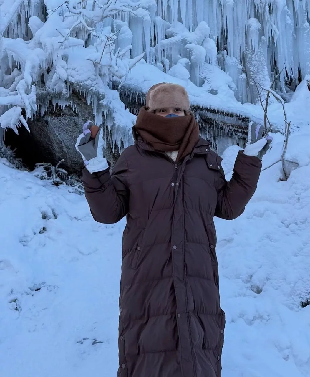 “Kalau Anda Nak Tahu, Ini Sebenarnya…,” – Ada Tanya Kenapa Ibu & Ayah Ikut Serta Pergi Honeymoon, Ini Reaksi Sissy Imann