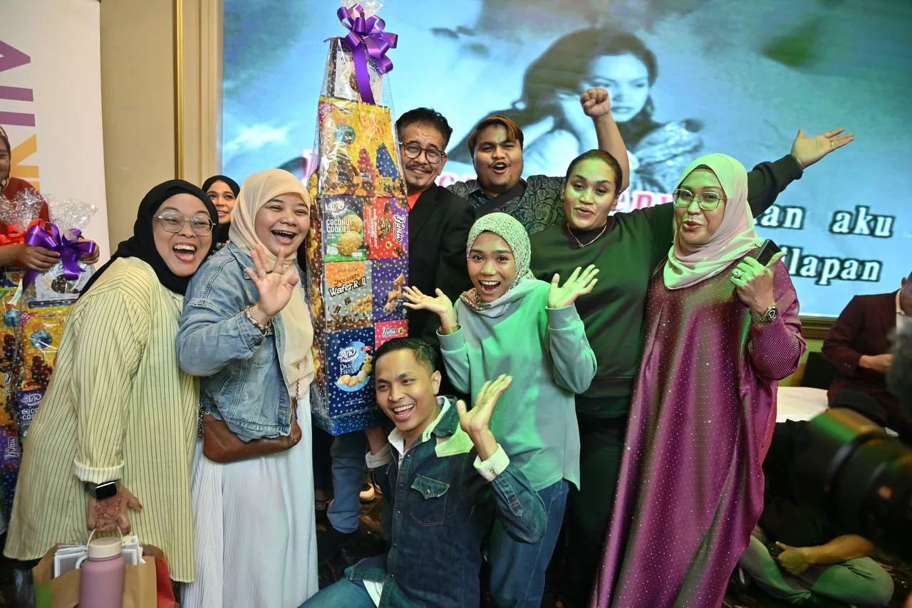 Astro Bawakan Pengalaman Eksklusif: GV12 & Vaganzers Bersatu Suara 26 Astro Bawakan Pengalaman Eksklusif: GV12 & Vaganzers Bersatu Suara