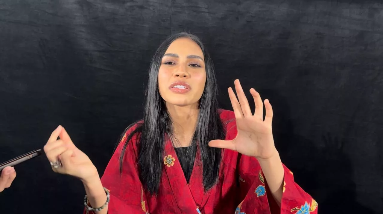 ‘Puzzle’ Terakhir Melengkapkan Bahagia Puteri Balqis… Bertunang, Matang & Tenang Menjaga Privasi 5 ‘Puzzle’ Terakhir Melengkapkan Bahagia Puteri Balqis… Bertunang, Matang & Tenang Menjaga Privasi