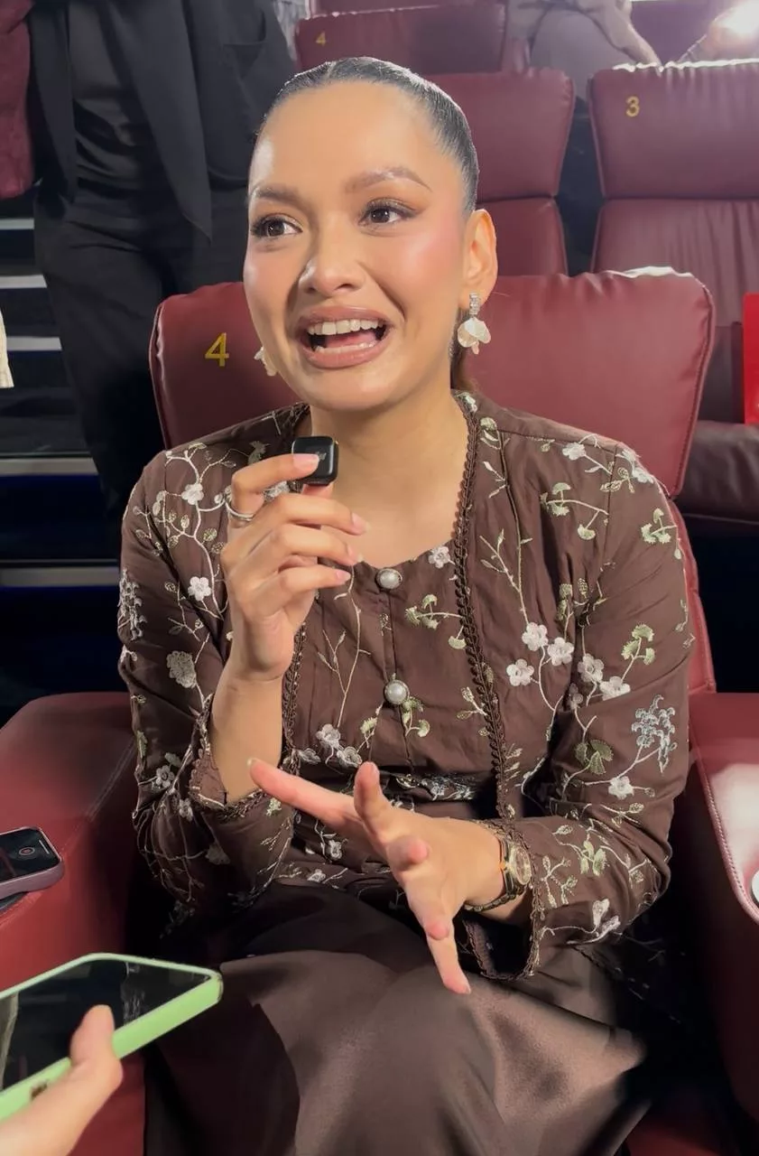 Azira Syafinaz Masih Solo & Bahagia, Percaya Jodoh Aturan Tuhan – “Jika Tiada, Mungkin Allah Nak Selamatkan Saya.”