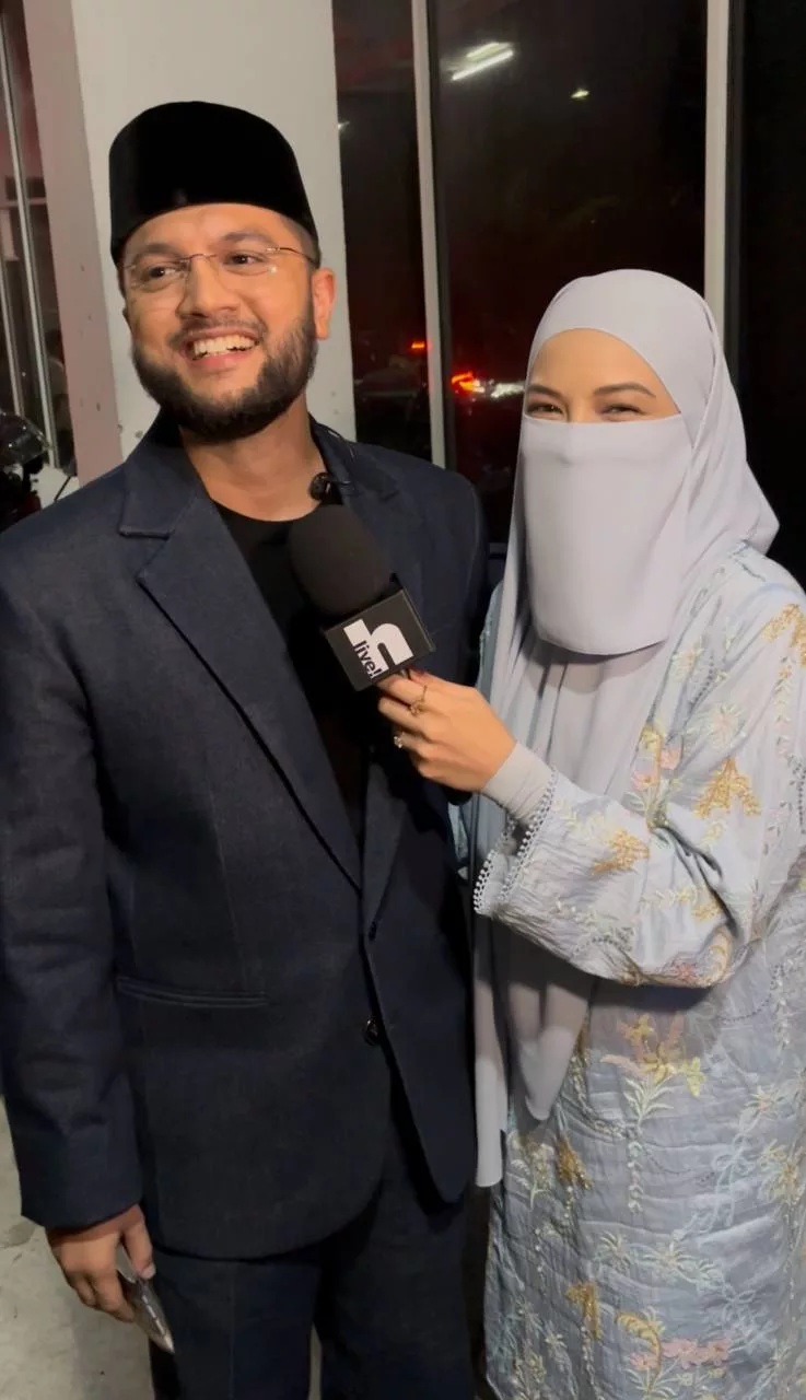 Ligamen Kaki Terkoyak Sebab Main Bola, Neelofa Anggap Jaga PU Riz Sebagai ‘Ladang Pahala’ 12 Ligamen Kaki Terkoyak Sebab Main Bola, Neelofa Anggap Jaga PU Riz Sebagai ‘Ladang Pahala’