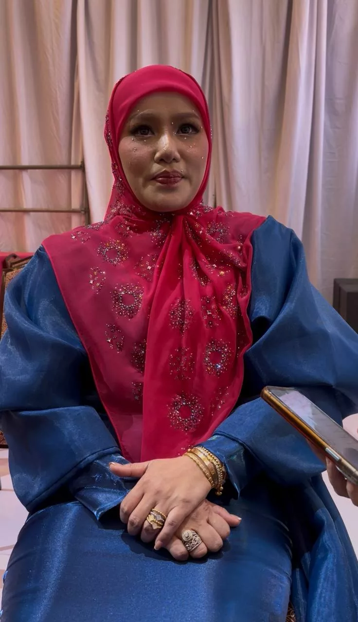 “Banyak Rezeki Lain Di Muka Bumi Ini,” - Ditawar RM500,000 Tapi Perlu Buka Tudung, Elly Mazlein Teguh Pertahan Hijab 5 “Banyak Rezeki Lain Di Muka Bumi Ini,” – Ditawar RM500,000 Tapi Perlu Buka Tudung, Elly Mazlein Teguh Pertahan Hijab