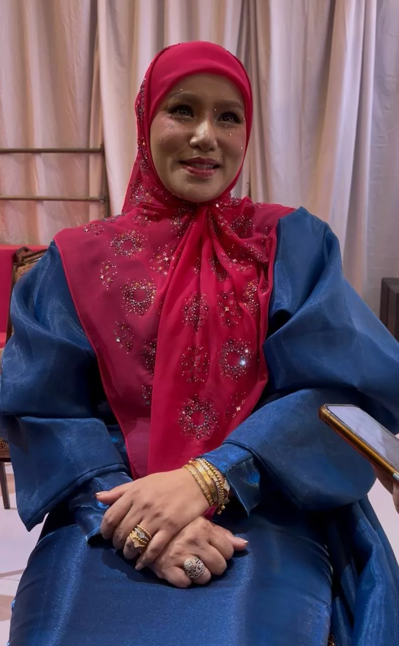 “Banyak Rezeki Lain Di Muka Bumi Ini,” - Ditawar RM500,000 Tapi Perlu Buka Tudung, Elly Mazlein Teguh Pertahan Hijab 6 “Banyak Rezeki Lain Di Muka Bumi Ini,” – Ditawar RM500,000 Tapi Perlu Buka Tudung, Elly Mazlein Teguh Pertahan Hijab