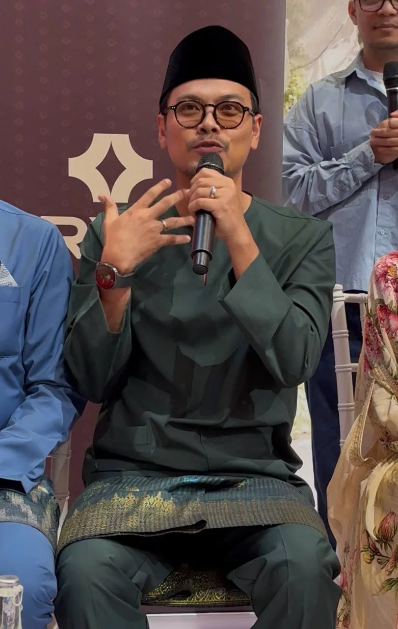 “Saya Tak Suruh Hidup Miskin, Baju Koyak Rabak…,” – Selalu Bagi Gen-Z Nasihat Kewangan Tapi Jadi Duta Baju Raya, Ini Reaksi Mdno