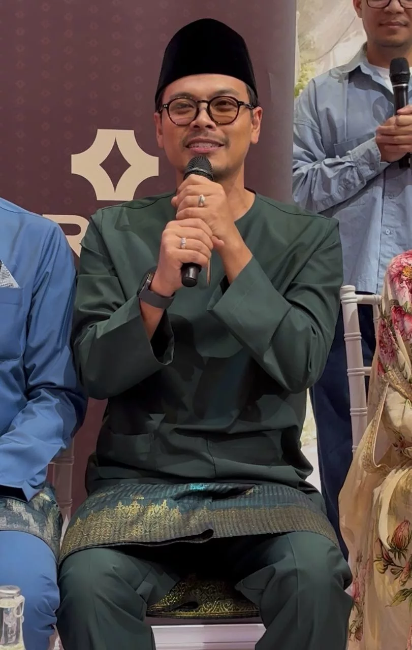 “Saya Tak Suruh Hidup Miskin, Baju Koyak Rabak…,” – Selalu Bagi Gen-Z Nasihat Kewangan Tapi Jadi Duta Baju Raya, Ini Reaksi Mdno