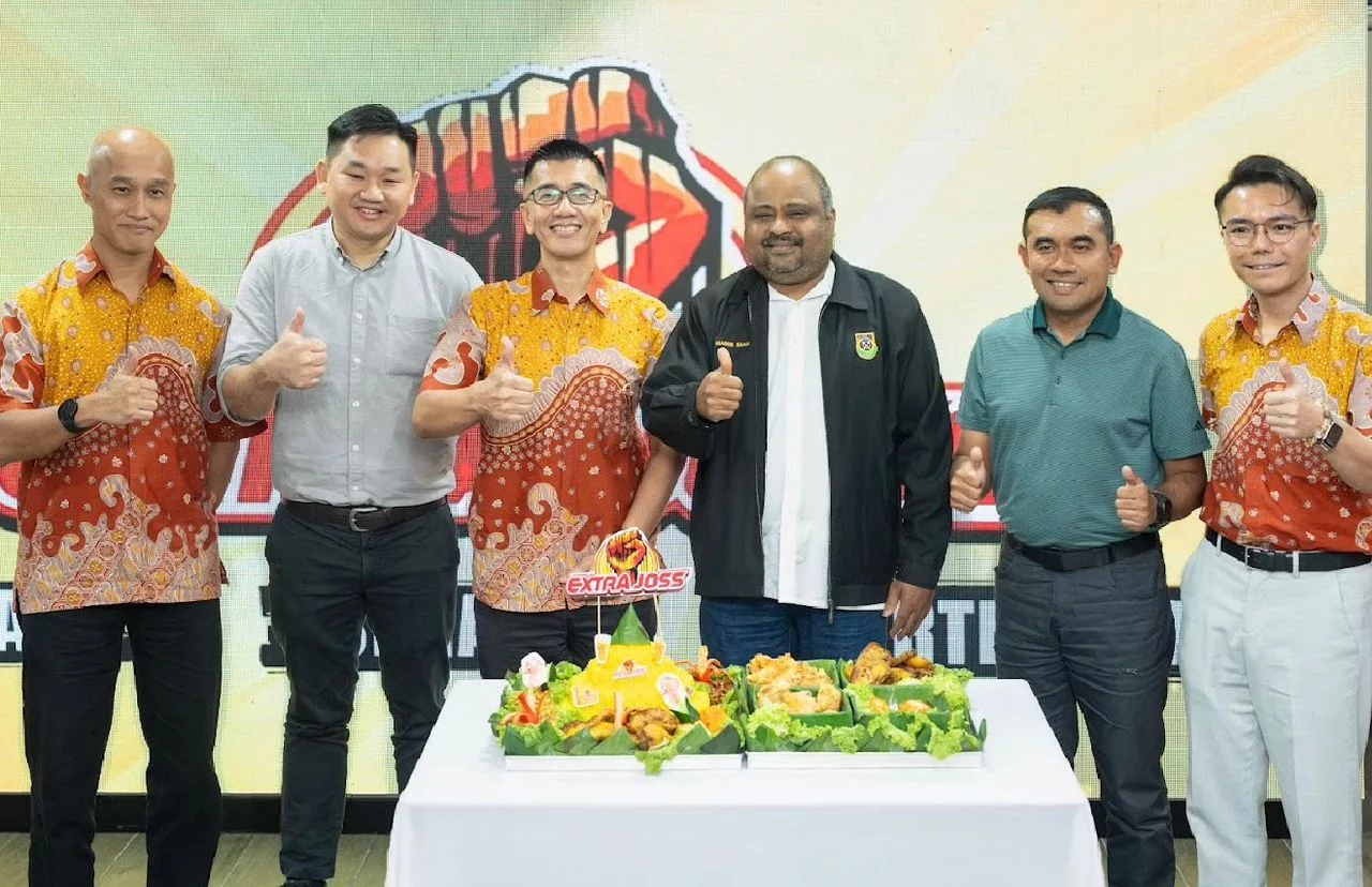 Fahimi Rahmat Pilih Lindungi Privasi Isteri, Elak Penyakit Ain Jadi Antara Sebab Tutup Wajah – “Dia Bukan Individu Yang Terlibat Dalam Seni.”