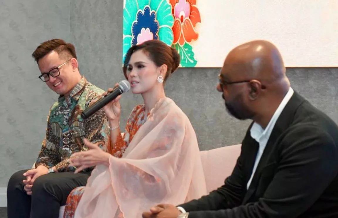 “Mesej Paling Simple…Hargai Masa Bersama Orang Yang Kita Sayang, Raya Datang Setahun Sekali,” – Bella Astillah